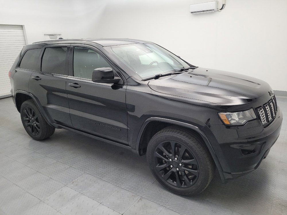 Used 2020 Jeep Grand Cherokee Altitude AWD/4WD image 11