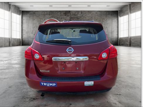 Used 2013 Nissan Rogue S FWD image 6