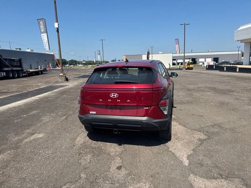 Used 2024 Hyundai Kona SE AWD/4WD image 15