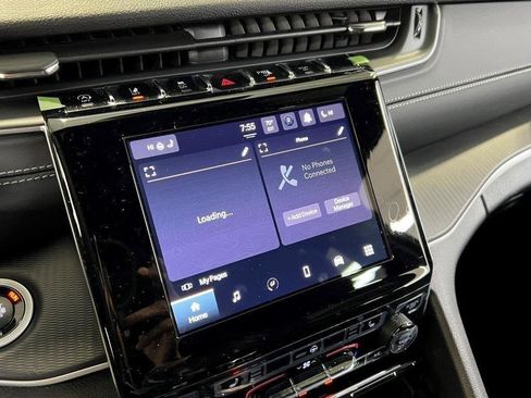 New 2025 Jeep Grand Cherokee L Laredo w/ Luxury Tech Group I image 27