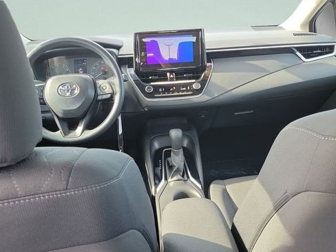 Used 2024 Toyota Corolla LE FWD image 10