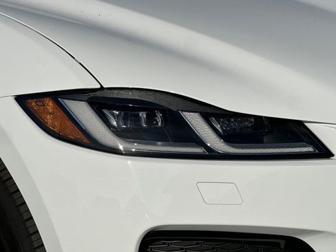 Used 2026 Jaguar F-PACE R-Dynamic S image 12
