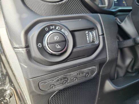 New 2025 Jeep Gladiator Rubicon w/ Safety Group image 31