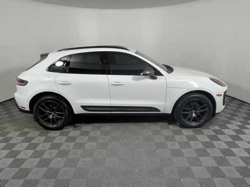 Certified 2023 Porsche Macan Turbo AWD/4WD image 8