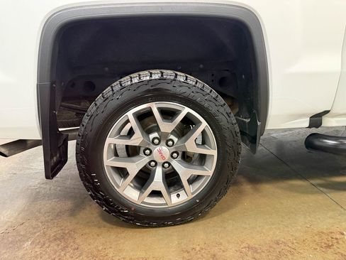 Used 2018 GMC Sierra 1500 SLT image 92