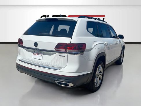 Used 2023 Volkswagen Atlas SE w/ Panoramic Sunroof Package AWD/4WD image 7