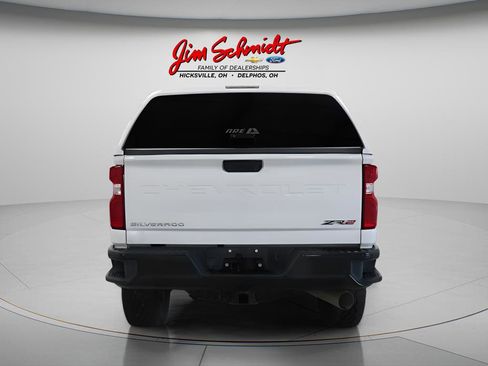 Used 2024 Chevrolet Silverado 2500 ZR2 w/ Technology Package AWD/4WD image 5
