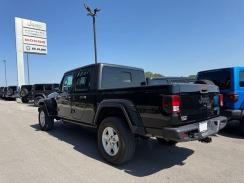 Used 2022 Jeep Gladiator Sport AWD/4WD image 6