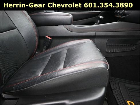 Used 2023 Dodge Durango GT image 25