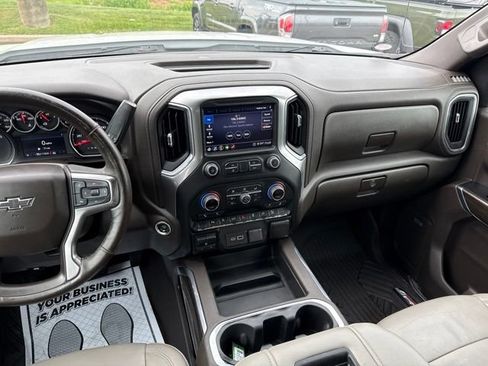 Used 2020 Chevrolet Silverado 1500 LT Trail Boss AWD/4WD image 19
