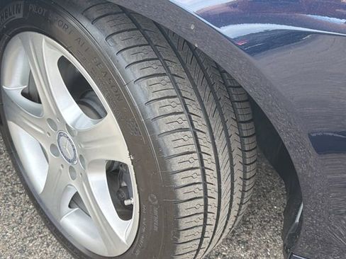 Used 2014 Mercedes-Benz E 350 4MATIC Sedan image 2