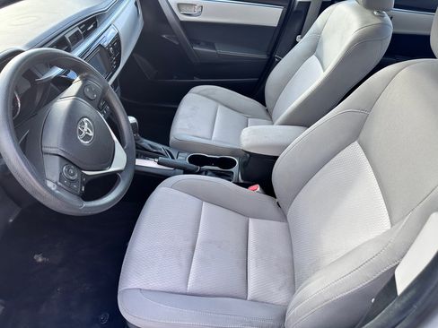 Used 2015 Toyota Corolla LE image 5