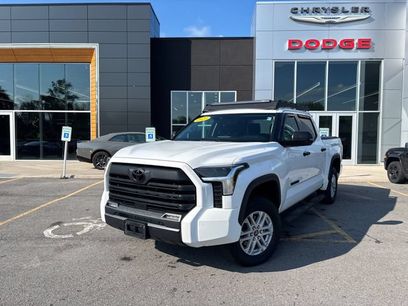 Used 2022 Toyota Tundra SR5 w/ SR5 Convenience Package