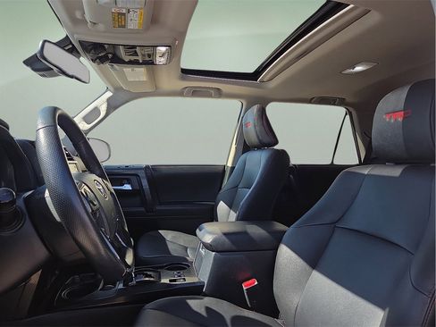 Certified 2024 Toyota 4Runner TRD Off-Road Premium image 21