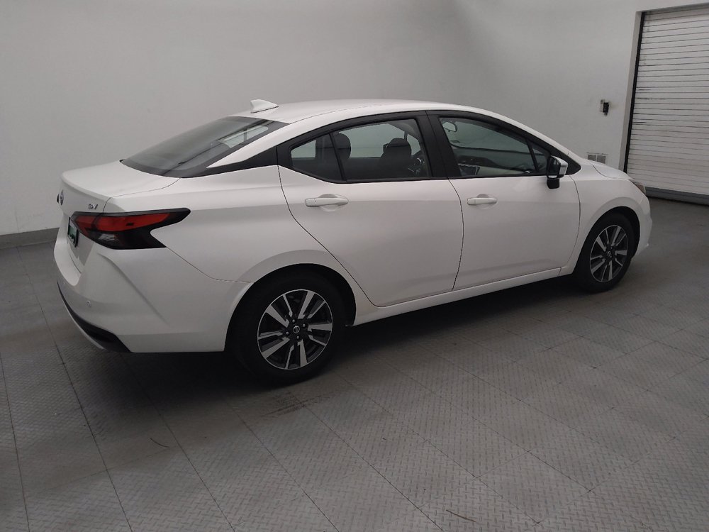 Used 2021 Nissan Versa SV FWD image 10