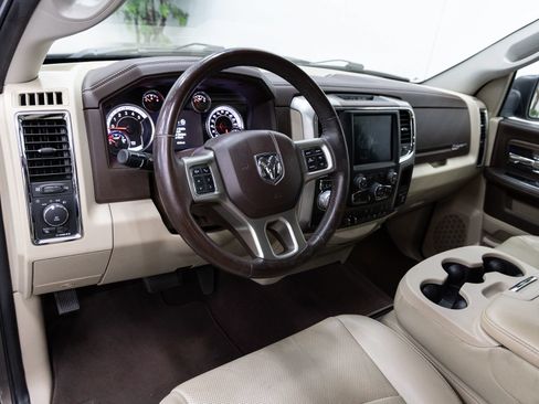 Used 2019 RAM 1500 Laramie w/ Convenience Group RWD image 6