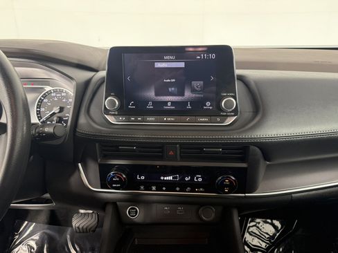 Used 2023 Nissan Rogue SV AWD/4WD image 18