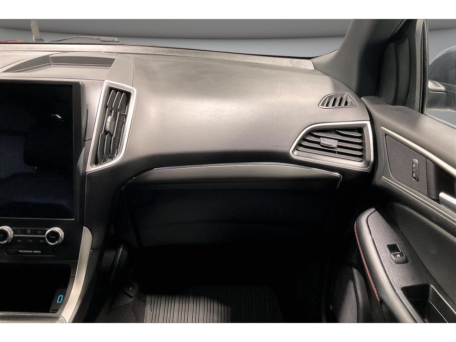Used 2024 Ford Edge ST-Line AWD/4WD image 44