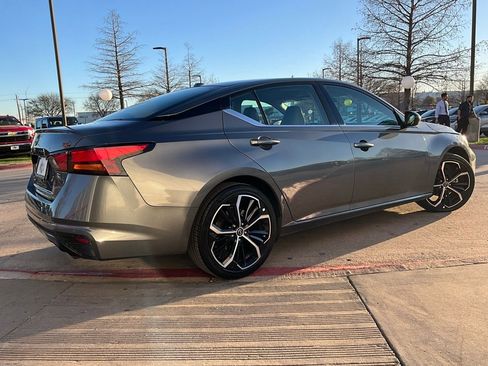 Used 2025 Nissan Altima 2.5 SR image 6