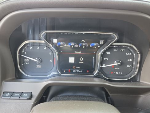 Used 2021 GMC Sierra 1500 Denali w/ Denali Ultimate Package AWD/4WD image 24