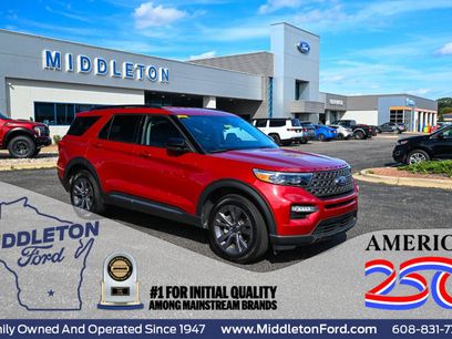 Certified 2024 Ford Explorer XLT w/ Equipment Group 202A