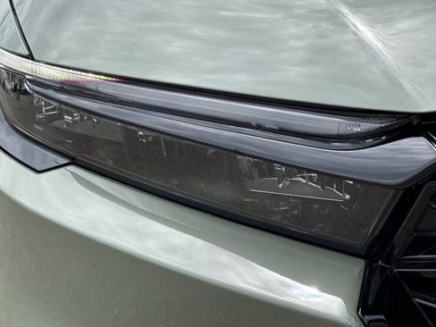 Used 2026 Honda CR-V TrailSport image 11