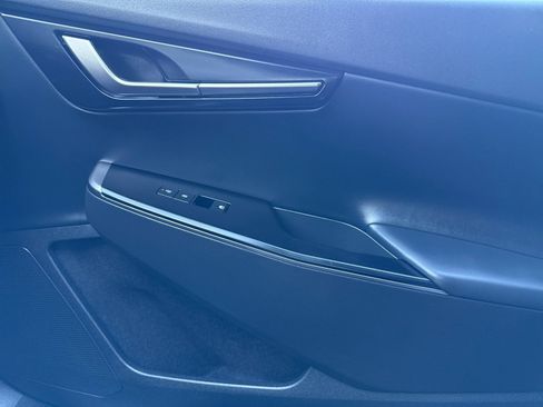 New 2025 Kia EV6 Wind image 18