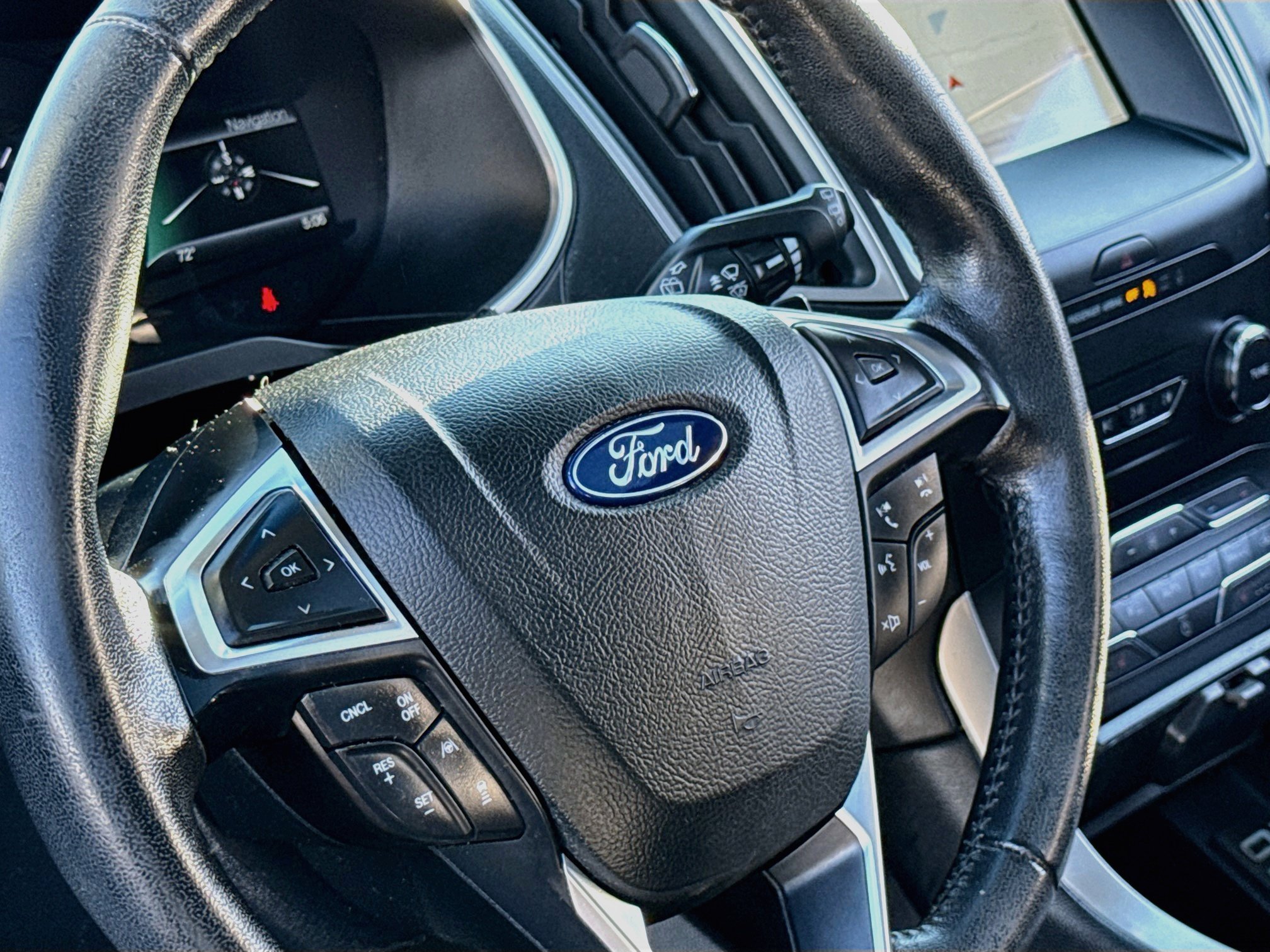 Used 2019 Ford Edge SEL w/ Equipment Group 201A AWD/4WD image 11