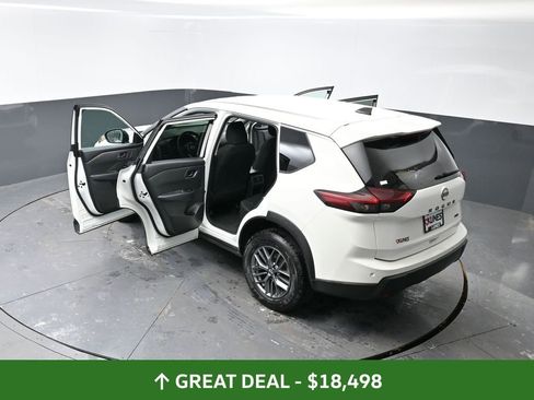 Used 2024 Nissan Rogue S image 61