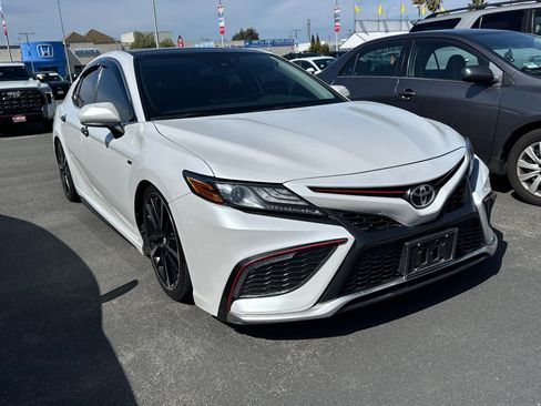 Used 2021 Toyota Camry XSE FWD image 2