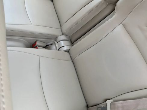 Used 2011 Toyota Highlander Limited FWD image 20