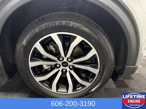 Used 2023 Ford Explorer ST AWD/4WD image 6