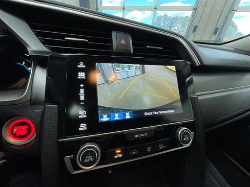 Used 2018 Honda Civic EX image 17