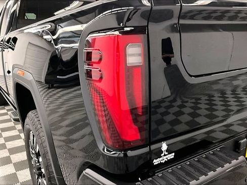Used 2025 GMC Sierra 2500 Denali Ultimate AWD/4WD image 38