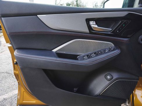 Used 2022 Acura MDX Type S image 9