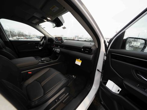 New 2025 Honda Pilot EX-L image 26