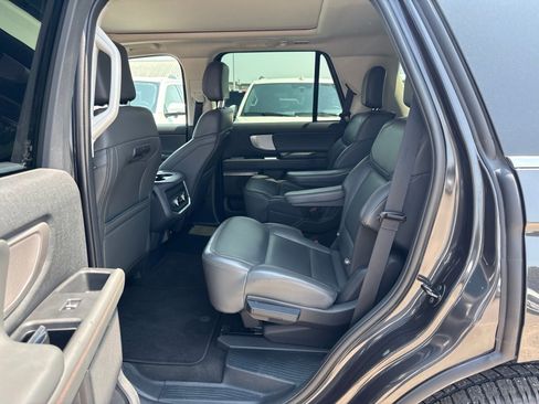 Certified 2025 Ford Expedition Active AWD/4WD image 35