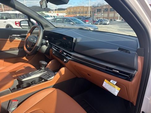 New 2026 Kia Sportage X-Line w/ X-Line Technology Package image 17