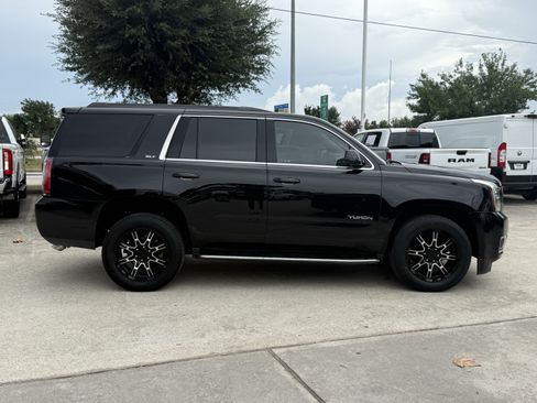 Used 2019 GMC Yukon SLT RWD image 3