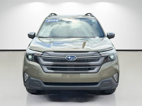 Used 2026 Subaru Forester Premium AWD/4WD image 8