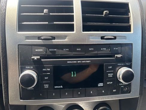 Used 2011 Dodge Nitro Heat w/ Popular Equipment Group AWD/4WD image 20