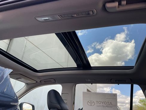 New 2026 Toyota Grand Highlander Platinum image 20