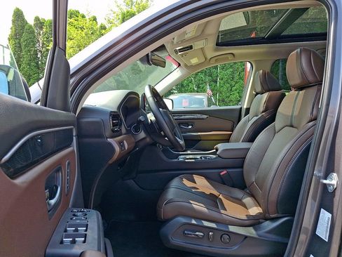 Used 2023 Honda Pilot Elite image 16