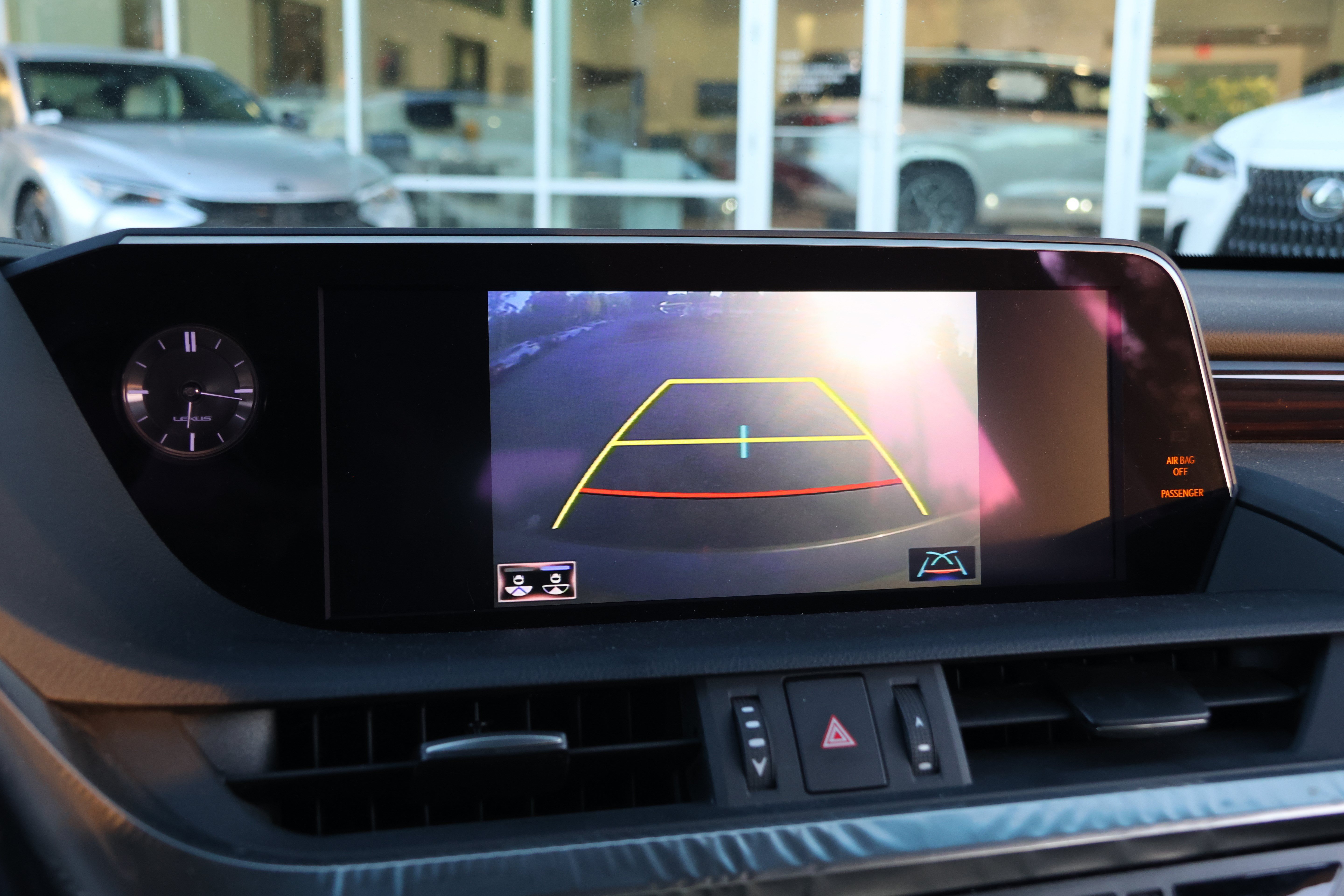 Used 2020 Lexus ES 300h w/ Premium Package FWD image 20