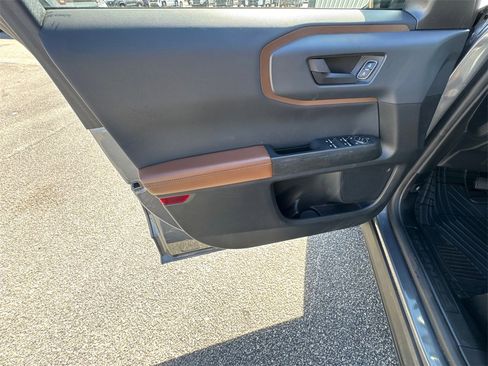 Used 2021 Ford Bronco Sport Outer Banks image 10