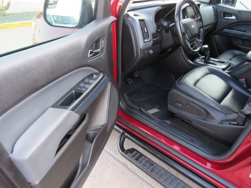 Used 2018 Chevrolet Colorado Z71 RWD image 13