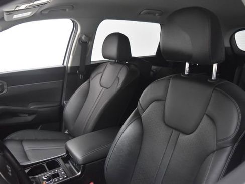 Used 2023 Kia Sorento X-Line EX image 10