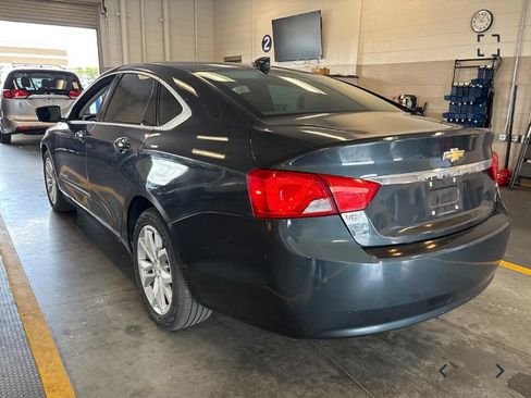 Used 2018 Chevrolet Impala LT FWD image 2