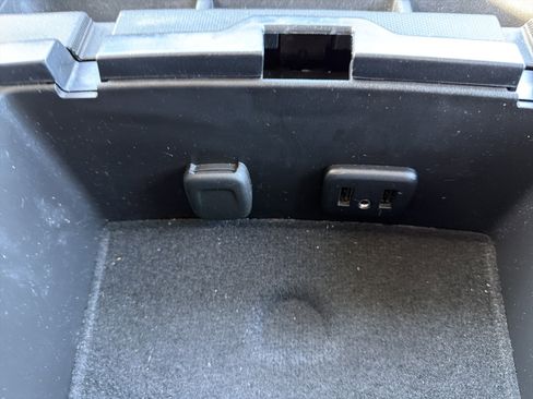 Used 2017 GMC Sierra 1500 SLE w/ SLE Value Package image 22