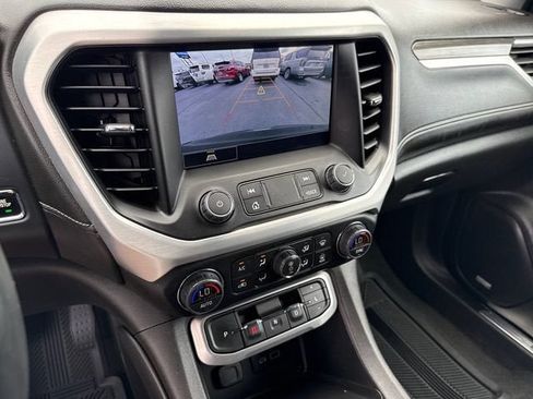 Used 2023 GMC Acadia SLT AWD/4WD image 18
